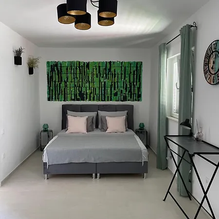 Yukka Comfor Center Hvar With Parking Apartmán